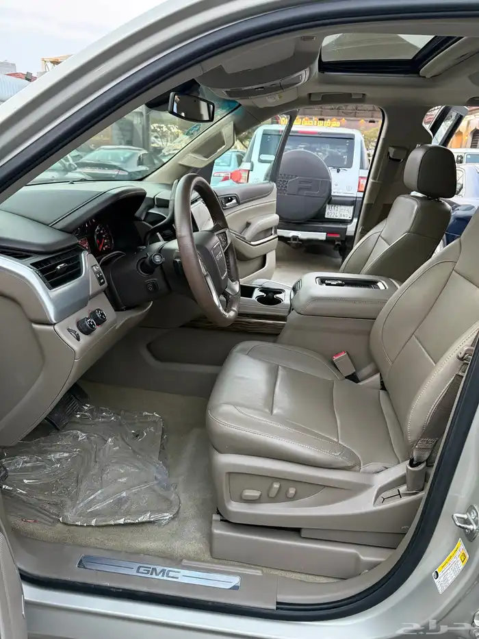 يوكن 2017 SLT دبل فل كامل سعودي 18