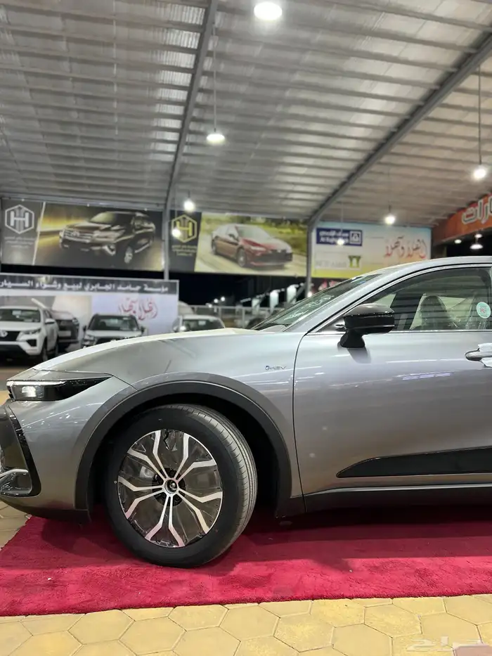 تويوتا   كروان برستيج هايبرد 2026 جديد سعودي 146.600شامل 2