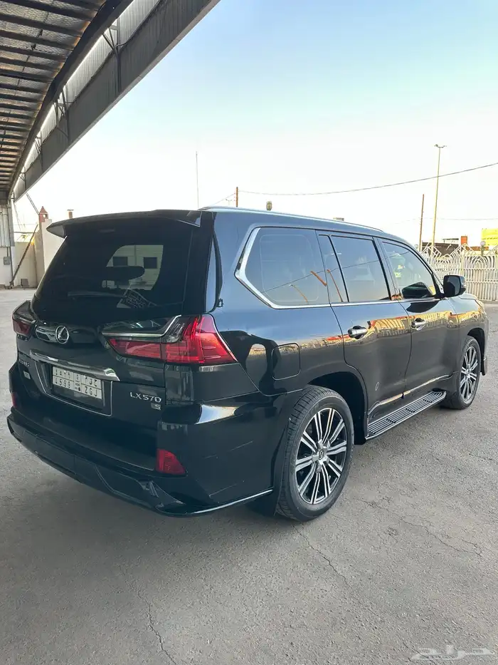 جيب لكزس موديل 2018 8