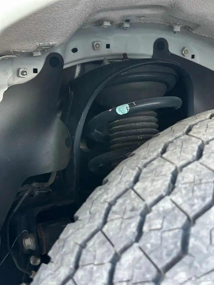 هايلوكس غمارتين بنزين مديل 2015 GLX مخزن 29