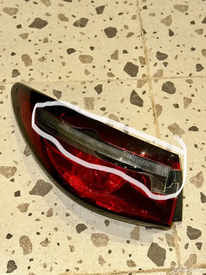 اصطب ركن يسار خلفي مازدا 2022-2025 1