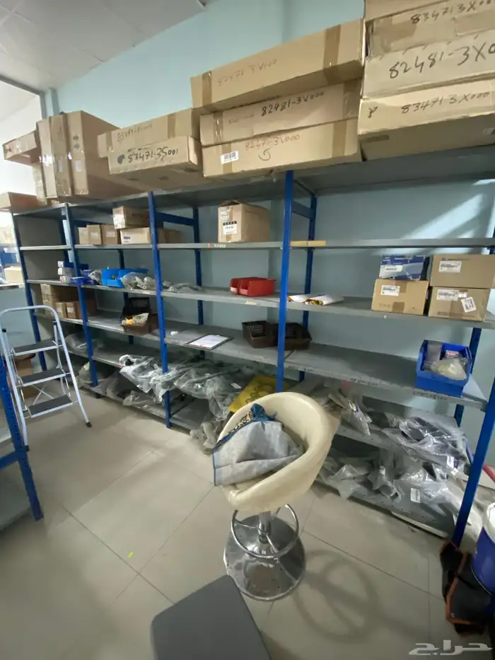 رفوف للبيع 1