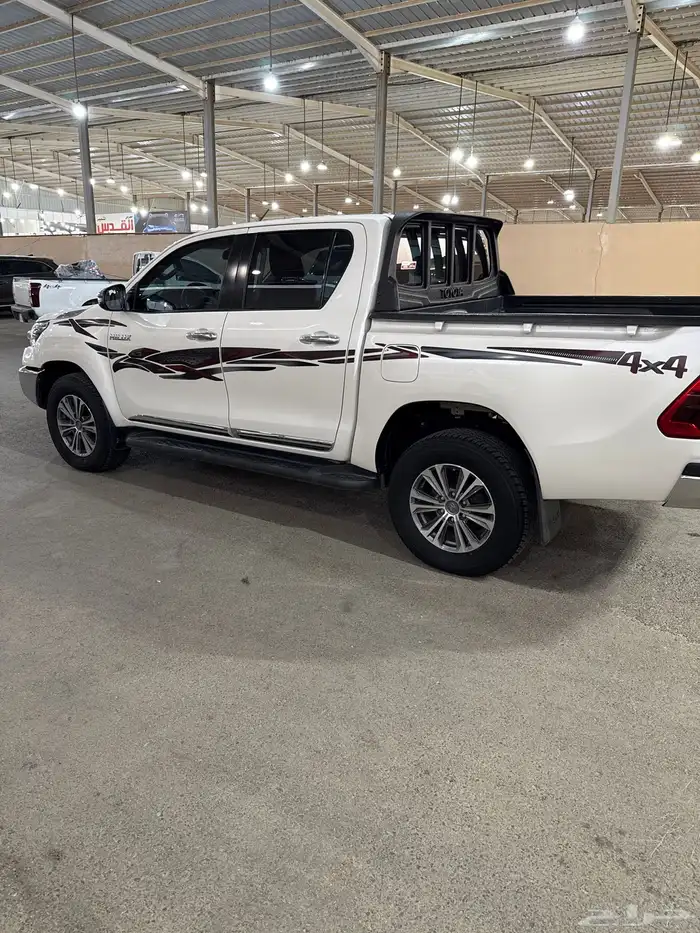 تويوتا هايلوكس غمارتين دبل اتوماتيك موديل 2022 4