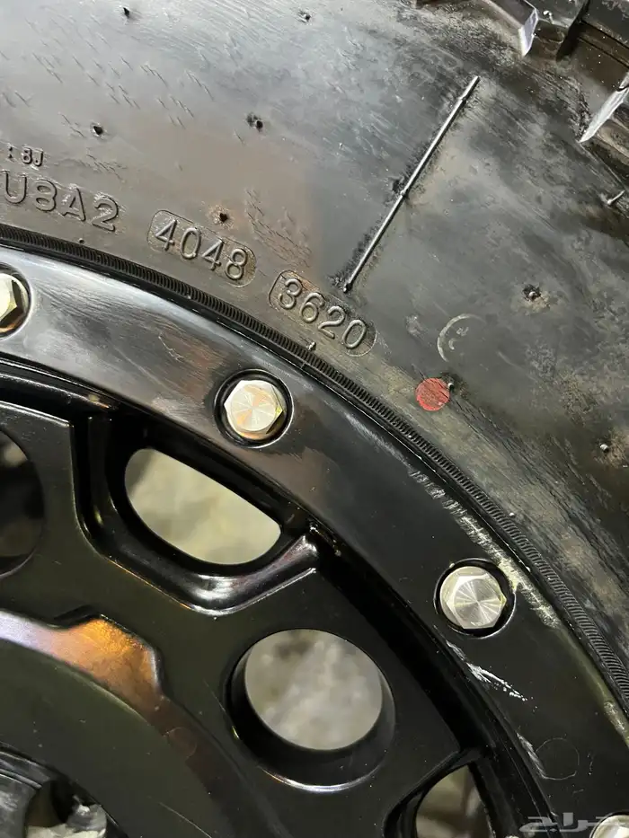 جنوط اكس دي 6 مسمار اصلي فرد f150 مع كفرات حجري مقاس 18 23