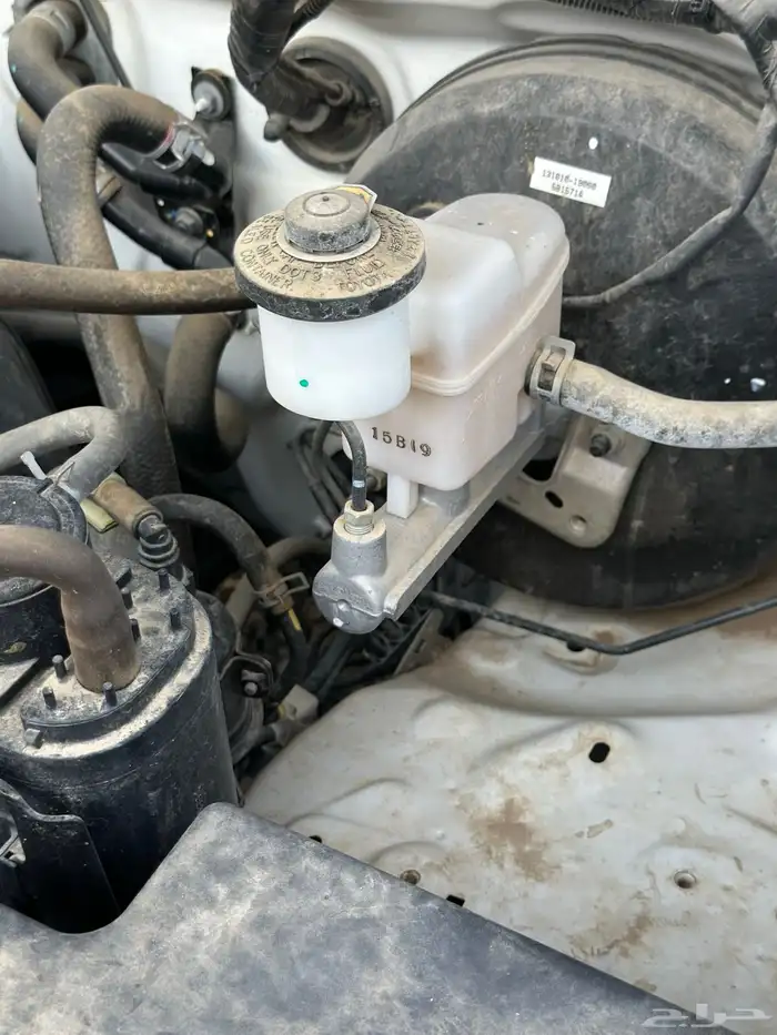 هايلوكس غمارتين بنزين مديل 2015 GLX مخزن 32