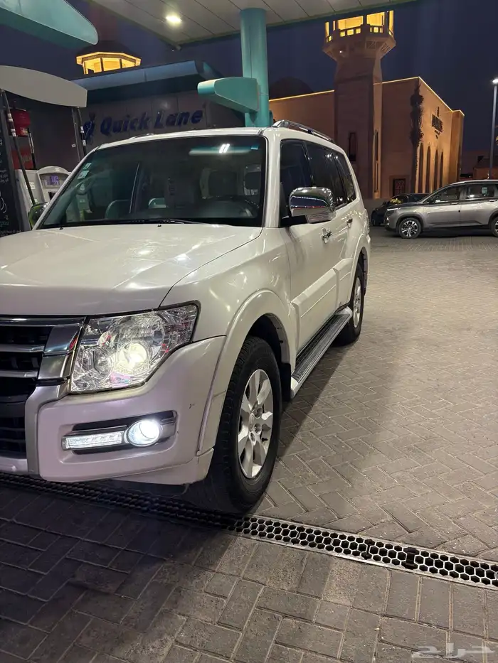 للبيع جيب باجيرو موديل 2018 فل كامل مكينة 3500 9