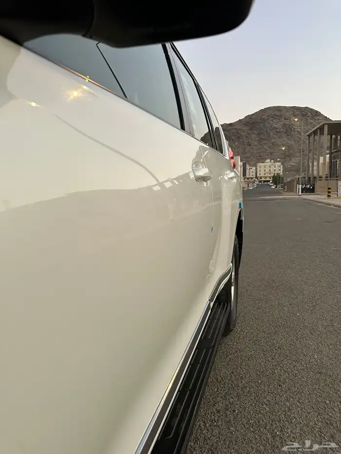 جيب برادو تويوتا 2011 TXL مخزن بدي ومحركات وكالة 22