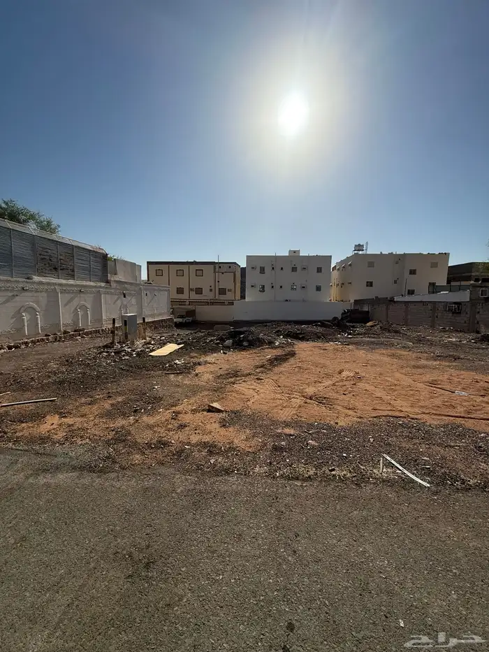 للبيع ارض في حي الربوة (الزهرة) م580 ثلاث واجهات 18
