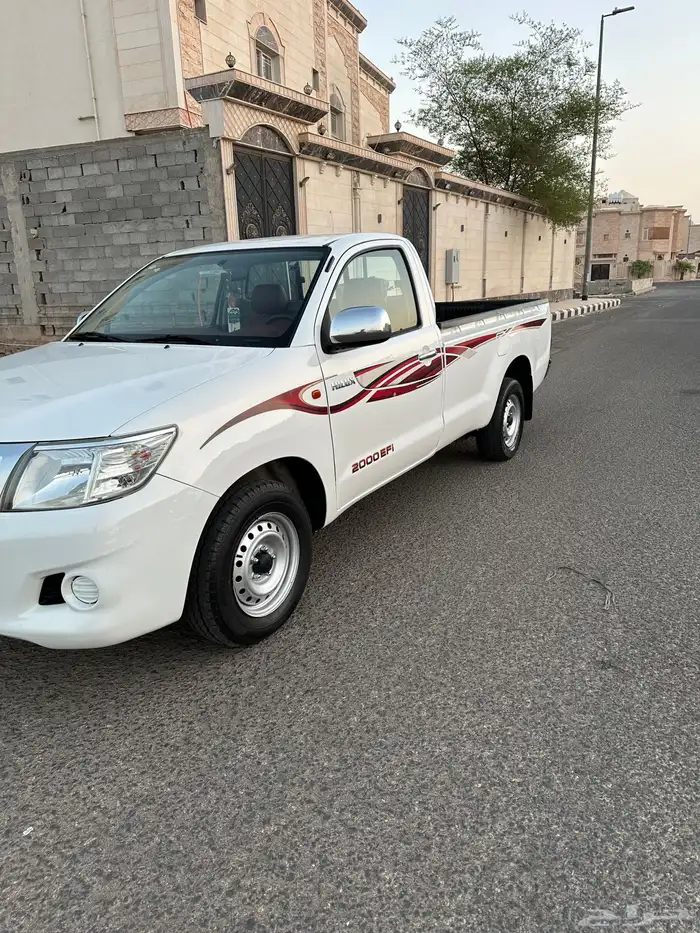 هايلوكس غماره مخزن شبه جديد2015 1