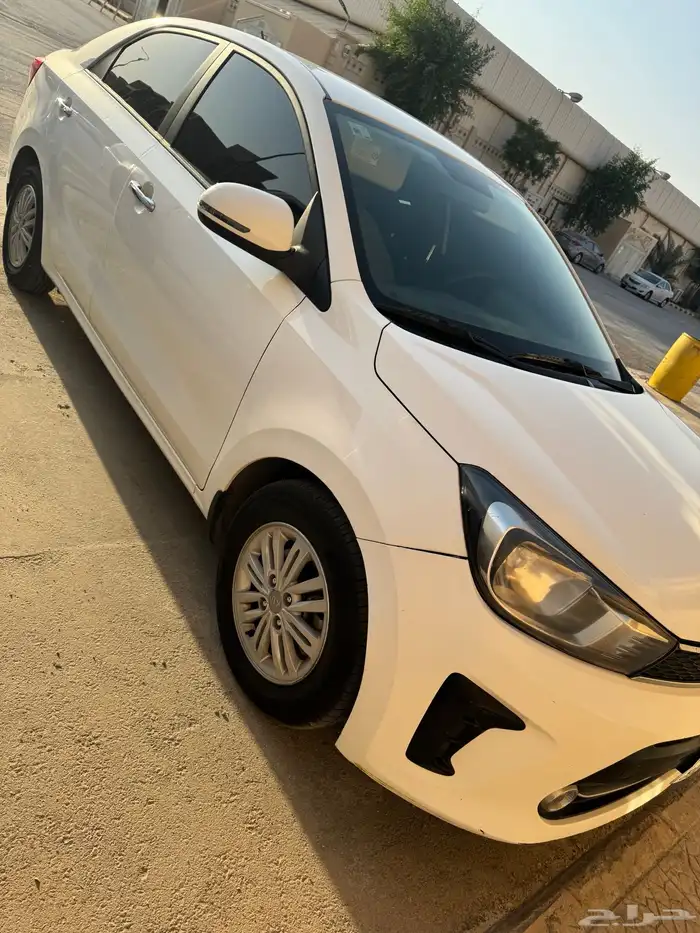 كيا بيجاس 5