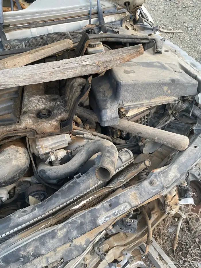 قطع لكزس ls400 من موديل 2000-98 5