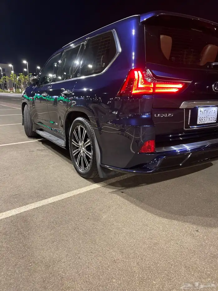 للبيع لكزس LX570s سعودي بودي بلد 2