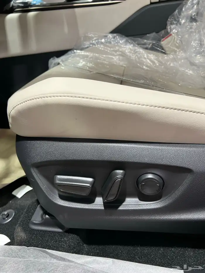 تويوتا   كروان برستيج هايبرد 2026 جديد سعودي 146.600شامل 8