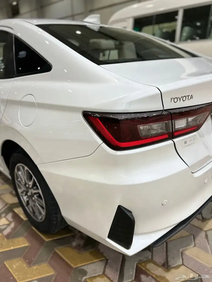 تويوتا ياريس 9