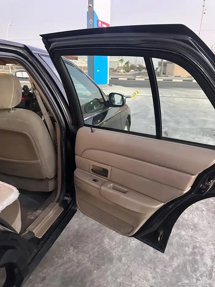 فورد فكتوريا 15