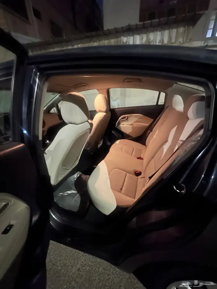 كيا ريو 2013 عداد 87 الف كم فقط 15