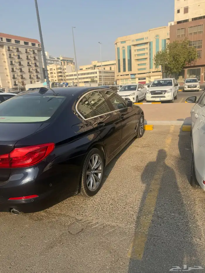 للبيع سيارة bmw 520 4