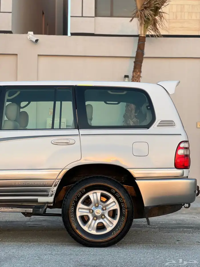 لاندكلوزر VX.R 2003 نضيف 12