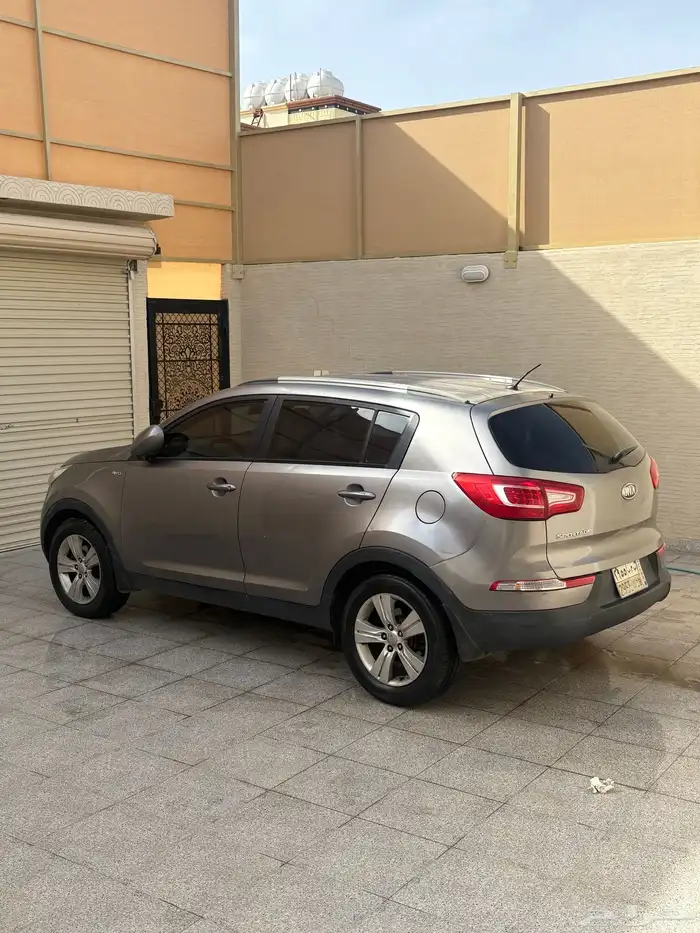 كيا سبورتاج 2012 ممشى 221 مخزن 1