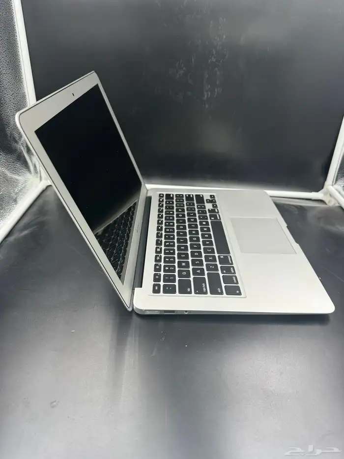 macbook air ماكبوك اير 2017 ب 599 ريال فقط 1