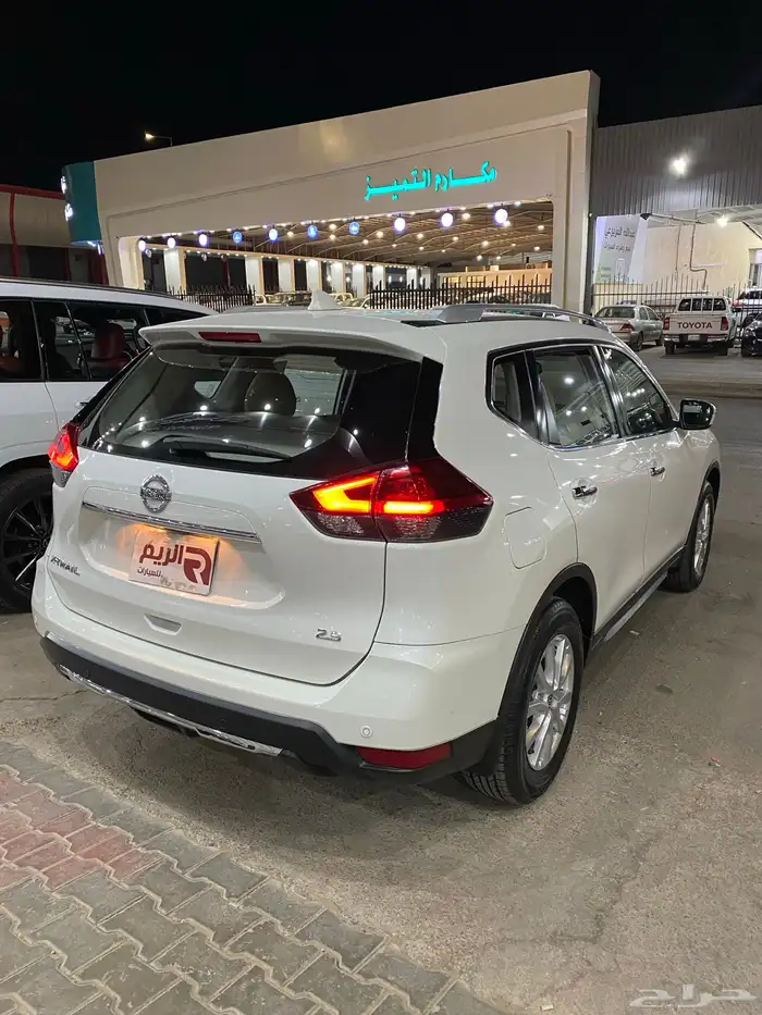 اكس تريل 2022 3