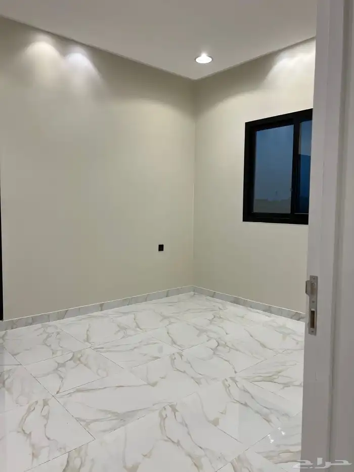 فيلا على شارعين جنوبية شرقية ( للبيع ) 6