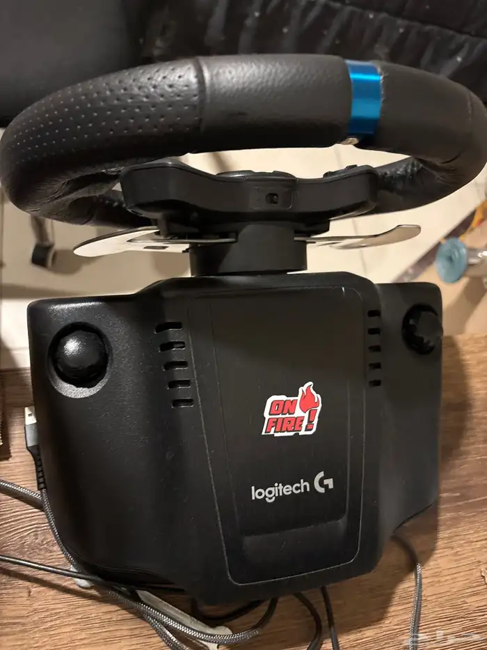 دركسون لوجيتك مع دعواسات مستعمل نظيف ولا فيه اي شي. 1