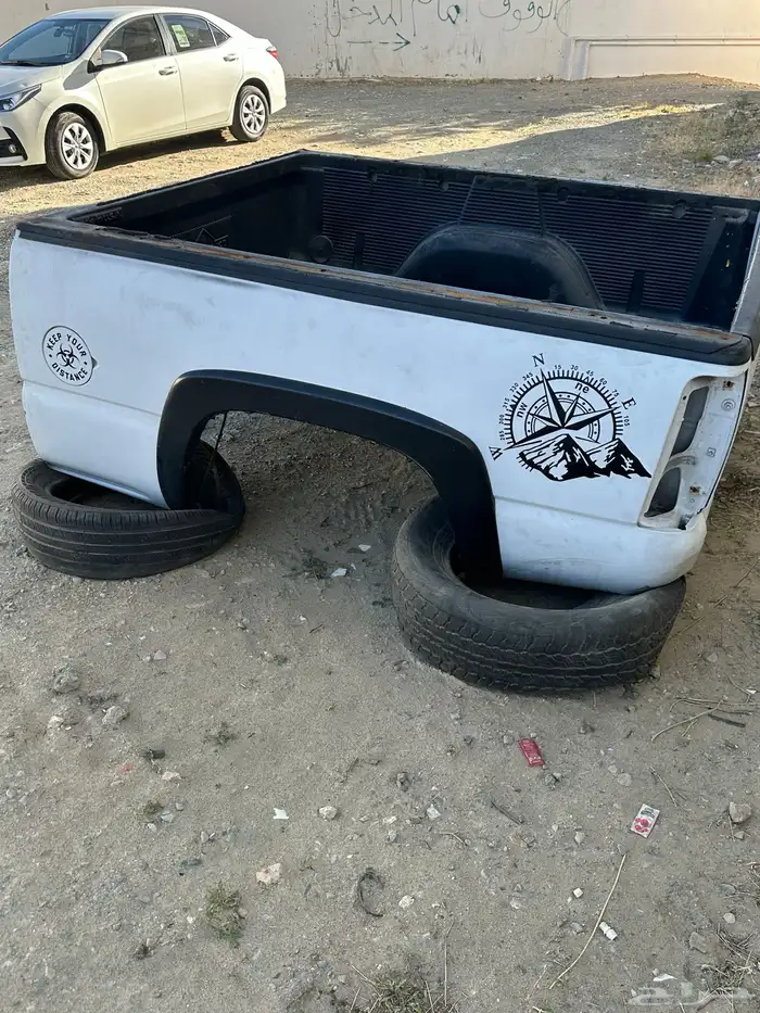 صندوق جي ام سي 2006 غماره ونصف نظيف .. 0