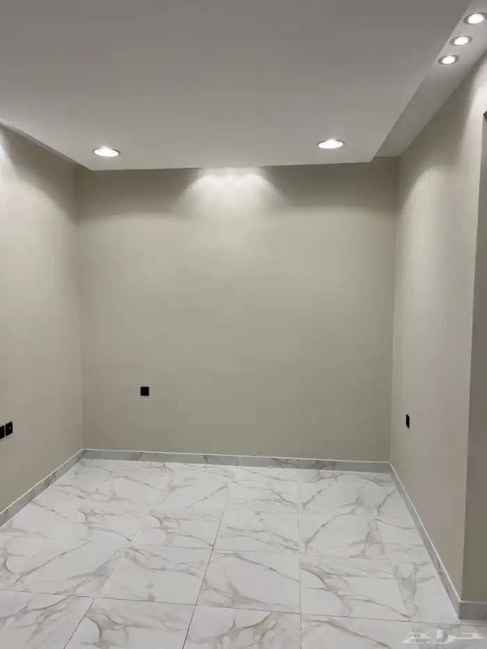 فيلا على شارعين جنوبية شرقية ( للبيع ) 5