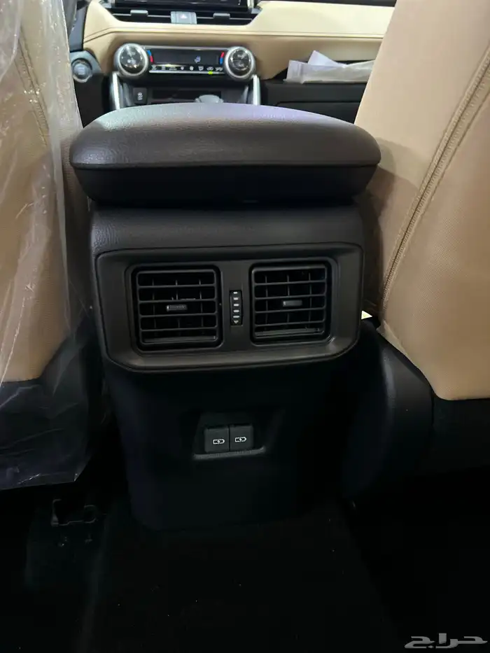 تويوتا   راف فور XLE بنزين فتحة 2024 جديد سعودي 112.000شامل 24