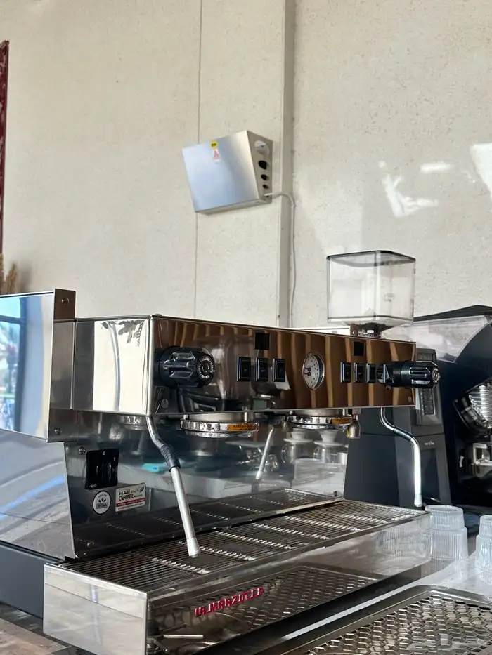 مكينة قهوة لامارزوكو   طاحونة ميثوس 2 1