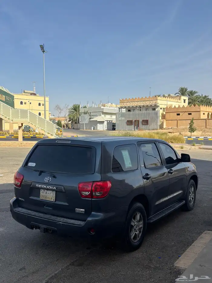 سكويا SR5 2009 3