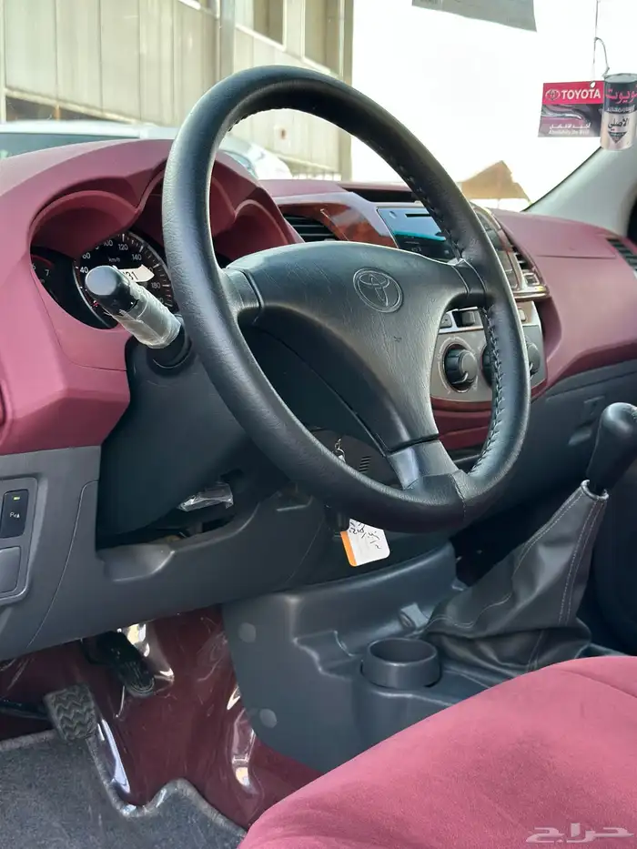 هايلوكس غمارتين بنزين مديل 2015 GLX مخزن 8