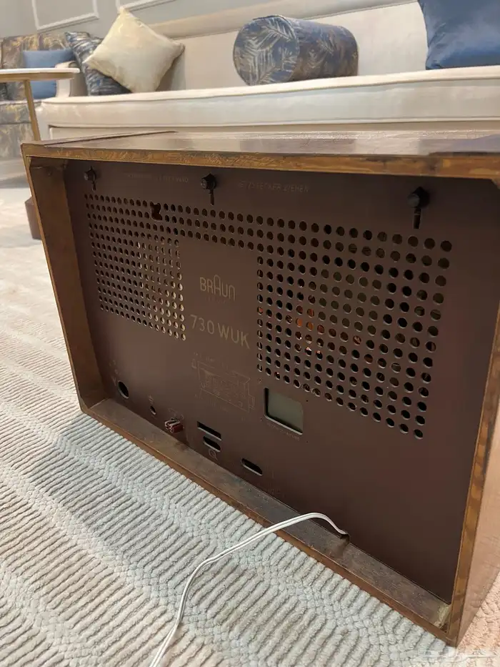 راديو   الماني بروان قديم شغال 4