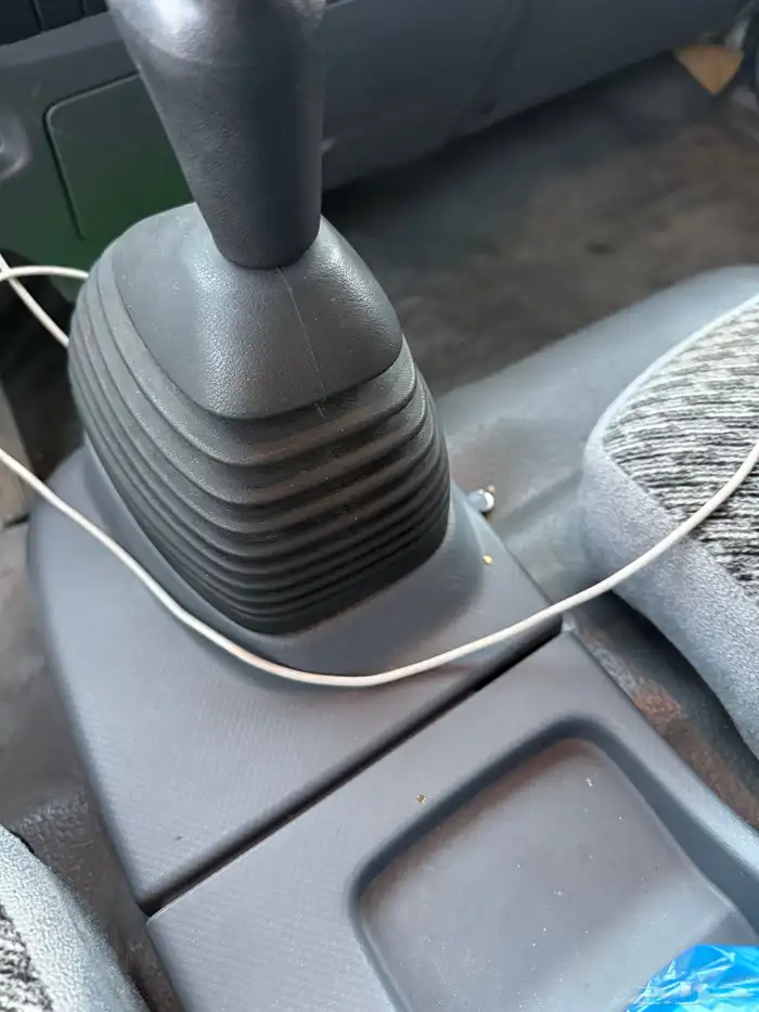 ايسوزو دينا سوبر جامبو مخزنه 2012 للبيع 32