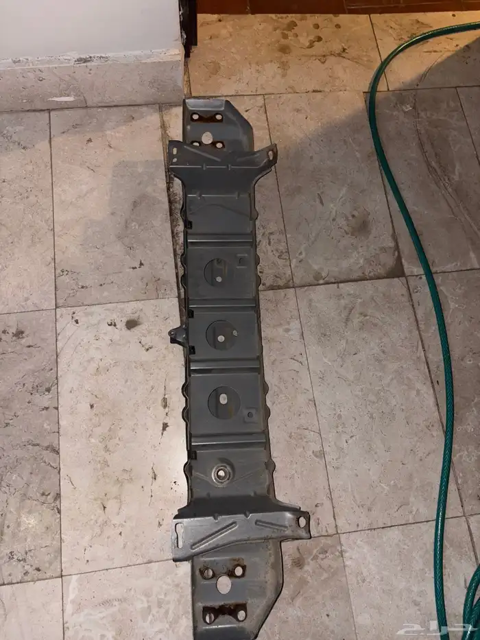 للبيع قطع غيار مازدا 3 2012 11