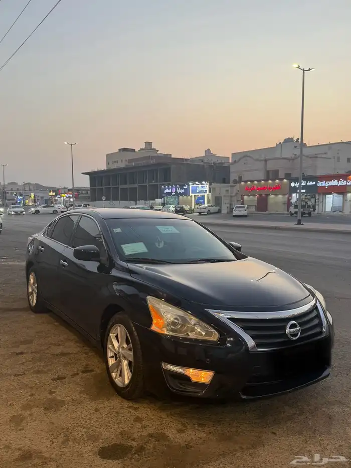 ألتيما نظيف للبيع 2013 2