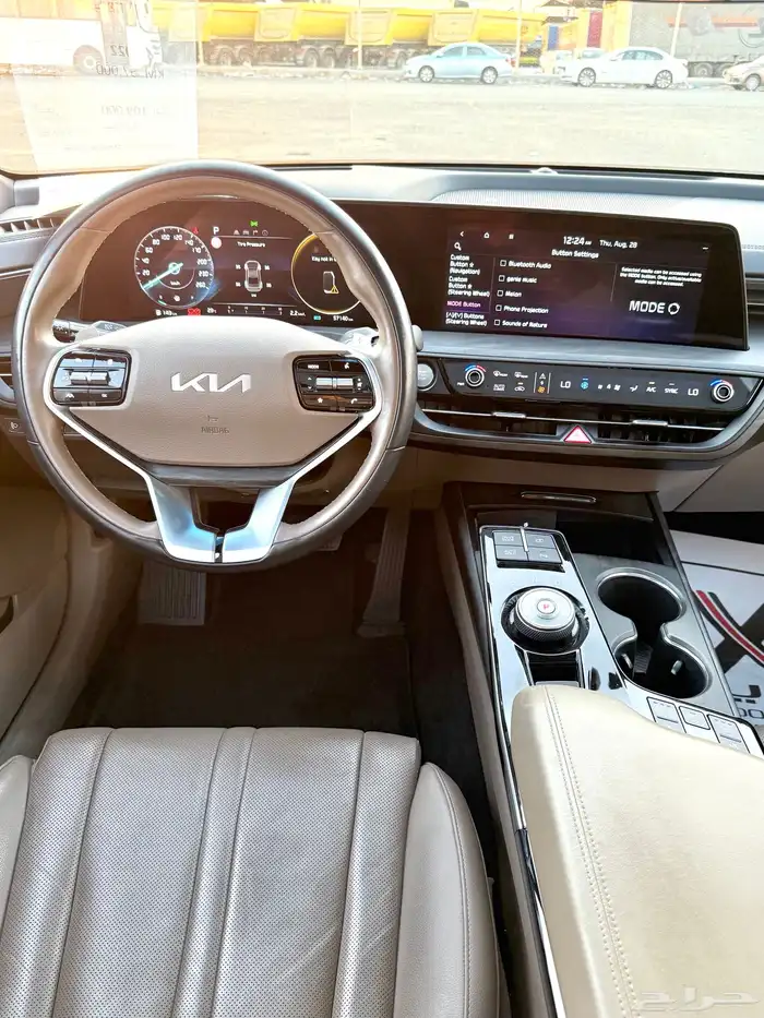 كيا K8 بنورما اعلا مواصفات 2022 بحالة الوكاله للبيع 17
