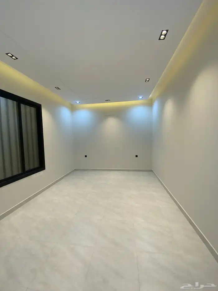 للبيع روف علوي مع ملحق تشطيب فاخرمساحة كبيرةحي الجوهر670الف 27