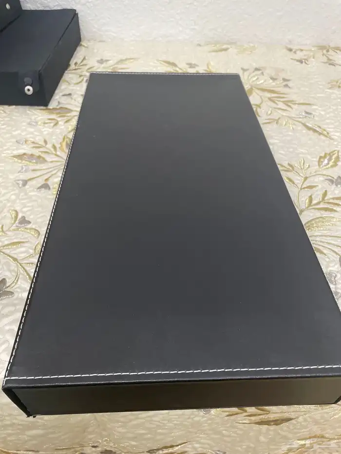 علبة نظارات حبتين 12 نظارة 2