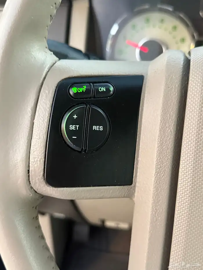 فورد اكسبديشن 2014 نظيف 31