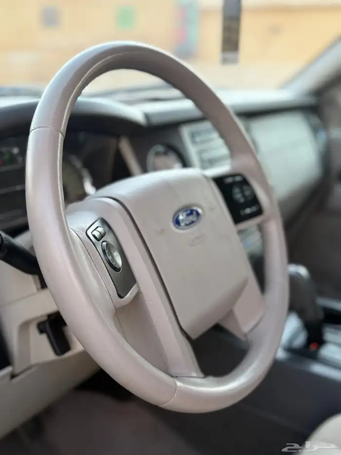 فورد اكسبديشن 2014 نظيف 21