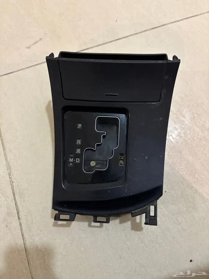 للبيع قطع غيار مازدا 3 2012 2