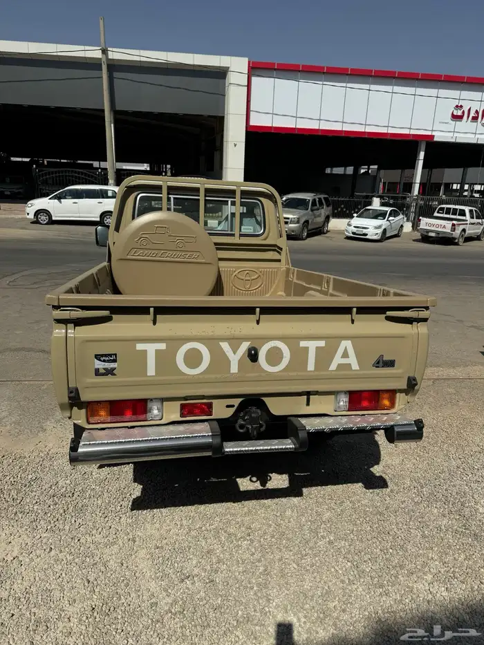 تويوتا شاص 2025 ديزل فل كامل رفرف قير عايدي سعودي جديد 6