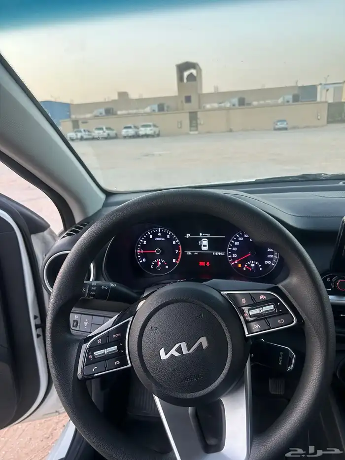 كيا k3 سيراتو 2022 نظيفة 10