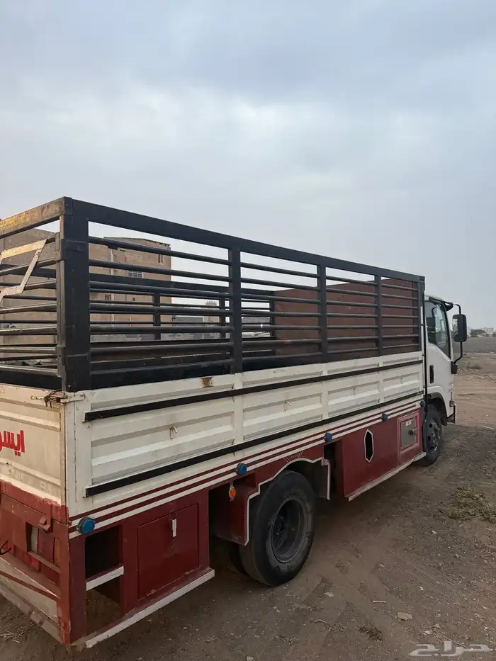 ايسوزو دينا سوبر جامبو مخزنه 2012 للبيع 3