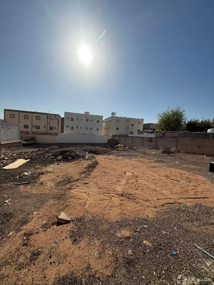 للبيع ارض في حي الربوة (الزهرة) م580 ثلاث واجهات 10