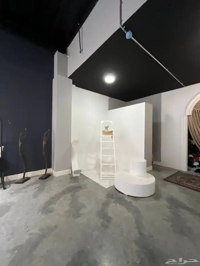 للتقبيل محل ب35000جاهز إيجاره 27400 1