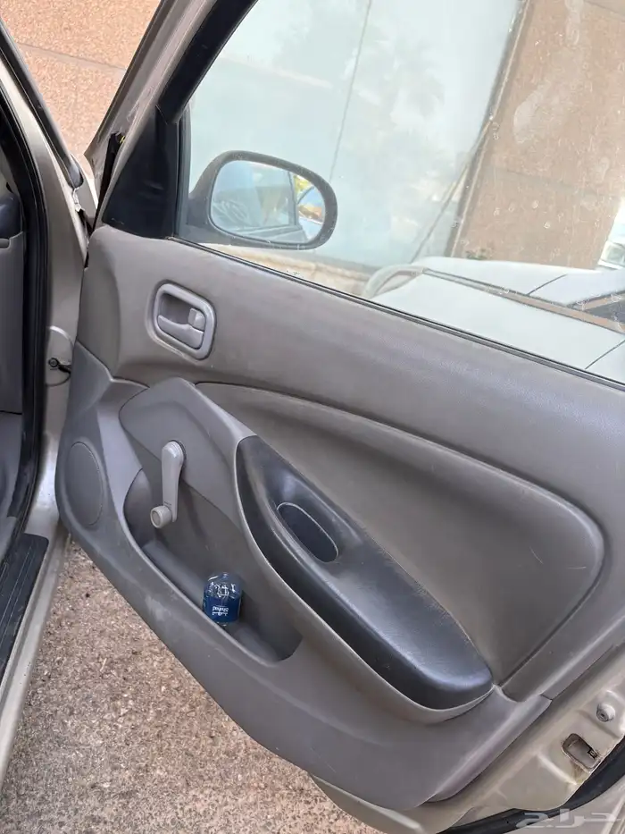 صني نيسان 2002 9