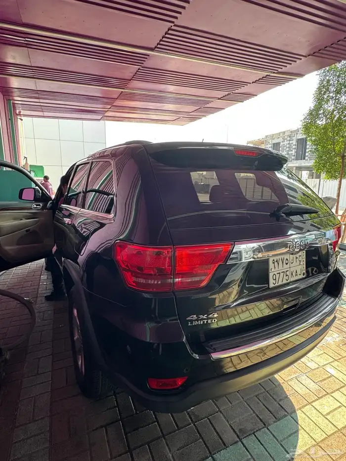 JEEP Cherokee full option 2